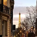 Tour Eiffel Champs- 6P Elysees 3 Chambres 3 Bathrooms
